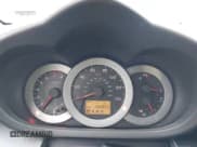 ✅ 2011 Toyota RAV4 Sport • VIN: JTMWF4DV3B5041377 • Lot: 41280120. Wystawiony na IAAI z przebiegiem 139 825 mil. Bezpłatny archiwum sprzedaży aukcyjnych z USA i szczegółowy raport historii pojazdu na DreamBid. Zdjęcie 7.