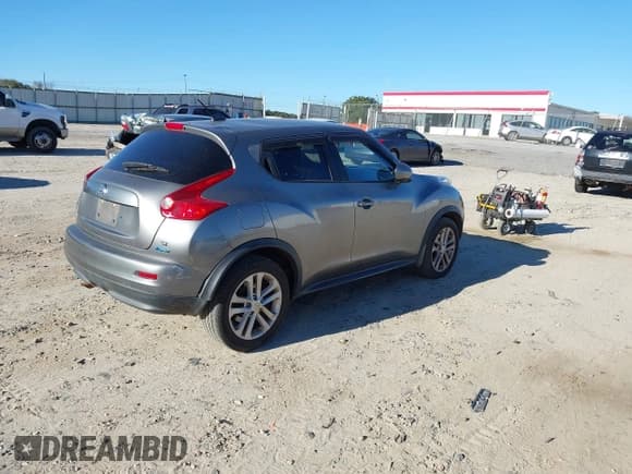 ✅ 2013 Nissan Juke S • VIN: JN8AF5MR1DT213900 • Лот: 43513931. Опубликован ранее на IAAI с пробегом 196 744 миль. Бесплатный доступ к архиву аукционных продаж из США и подробный отчёт об истории автомобиля на DreamBid. Изображение 4.