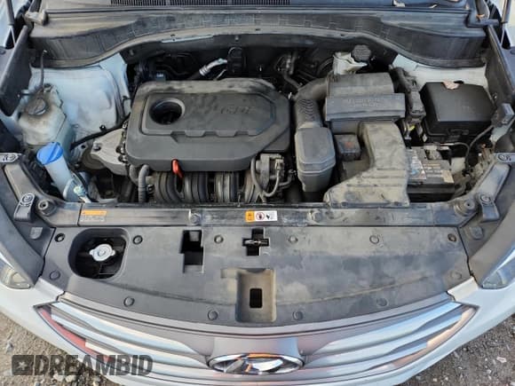 ✅ 2017 Hyundai Santa Fe 2.4L • VIN: 5NMZU3LB3HH033452 • Lot: 91460115. Wystawiony na Copart z przebiegiem 94 183 mil. Bezpłatny archiwum sprzedaży aukcyjnych z USA i szczegółowy raport historii pojazdu na DreamBid. Zdjęcie 12.