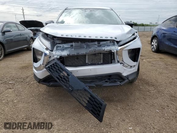 ✅ 2022 Mitsubishi Eclipse Cross LE • VIN: JA4ASVAA9NZ001552 • Lot: 62358435. Listed on Copart with 59,822 mi. Free auction sales archive from the USA and detailed vehicle history report at DreamBid. Image 5.