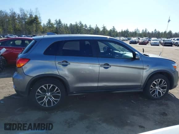 2018 Mitsubishi Outlander SE с VIN JA4AR3AW4JZ034691, выставлен на аукционе IAAI как лот 42004538 с пробегом 130 617 миль миль и . История ставок и продаж доступна на DreamBid. Изображение 14.
