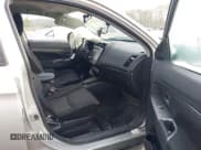 ✅ 2021 Mitsubishi Outlander ES • VIN: JA4ARUAU6MU020653 • Lot: 43406687. Listed on IAAI with 104,009 mi. Free auction sales archive from the USA and detailed vehicle history report at DreamBid. Image 5.