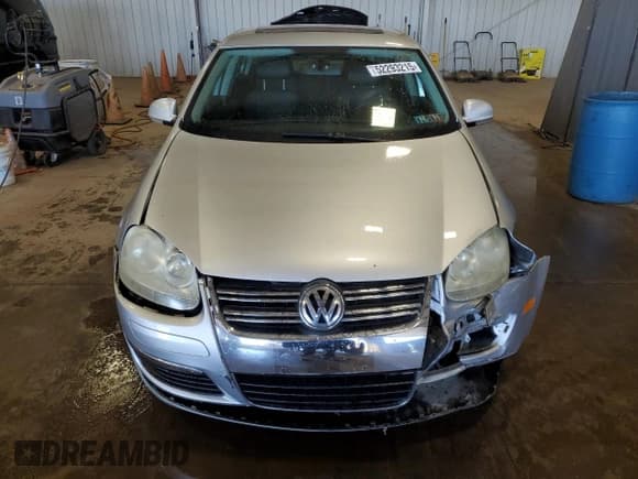 ✅ 2006 Volkswagen Jetta 2.5L • VIN: 3VWSG71K96M646735 • Лот: 52293215. Опубликован ранее на Copart с пробегом 64 528 миль. Бесплатный доступ к архиву аукционных продаж из США и подробный отчёт об истории автомобиля на DreamBid. Изображение 5.