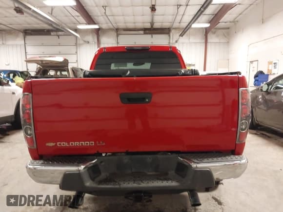 ✅ 2004 Chevrolet Colorado LS Z71 • VIN: 1GCDT196848217020 • Lot: 41353113. Listed on IAAI with 179,195 mi. Free auction sales archive from the USA and detailed vehicle history report at DreamBid. Image 17.