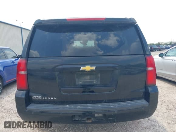 ✅ 2015 Chevrolet Suburban LT • VIN: 1GNSCJKC9FR642998 • Lot: 42974595. Wystawiony na IAAI z przebiegiem 358 414 mil. Bezpłatny archiwum sprzedaży aukcyjnych z USA i szczegółowy raport historii pojazdu na DreamBid. Zdjęcie 16.
