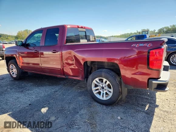 ✅ 2016 Chevrolet Silverado 1500 LT • VIN: 1GCVKREC5GZ398397 • Lot: 81781135. Wystawiony na Copart z przebiegiem 218 344 mil. Bezpłatny archiwum sprzedaży aukcyjnych z USA i szczegółowy raport historii pojazdu na DreamBid. Zdjęcie 2.