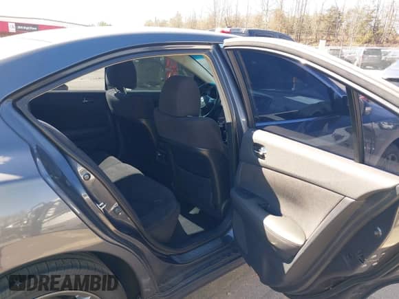 2012 Nissan Maxima S z VIN 1N4AA5APXCC821884, wystawiony jako IAAI lot #41640474 z przebiegiem 185 732 mil mil oraz . Historia ofert i sprzedaży dostępna na DreamBid. Obrazek 8.