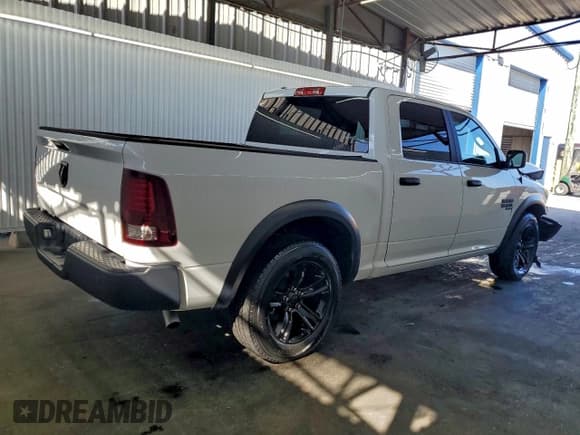 ✅ 2024 Ram 1500 Warlock • VIN: 1C6RR6LG0RS128515 • Лот: 94477335. Опубликован ранее на Copart с пробегом 45 203 миль. Бесплатный доступ к архиву аукционных продаж из США и подробный отчёт об истории автомобиля на DreamBid. Изображение 3.