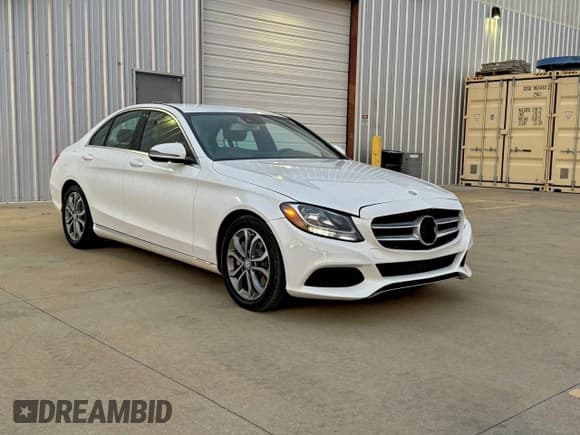 ✅ 2016 Mercedes-Benz C 300 • VIN: 55SWF4JB5GU147991 • Lot: 95016605. Listed on Copart with 164,505 mi. Free auction sales archive from the USA and detailed vehicle history report at DreamBid. Image 1.