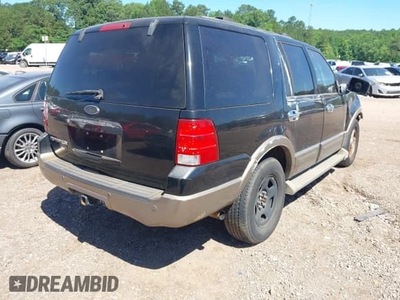 ✅ 2004 Ford Expedition Eddie Bauer • VIN: 1FMEU17WX4LA55582 • Lot: 42310568. Listed on IAAI with 162,163 mi. Free auction sales archive from the USA and detailed vehicle history report at DreamBid. Image 4.