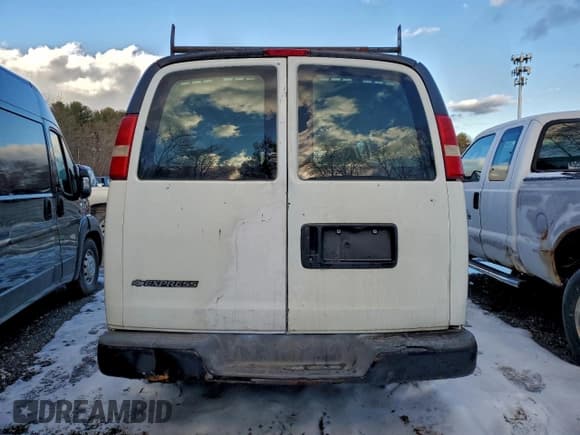 ✅ 2006 Chevrolet Express Cargo • VIN: 1GCGG25V861250146 • Lot: 94703145. Listed on Copart with Not provided. Free auction sales archive from the USA and detailed vehicle history report at DreamBid. Image 6.