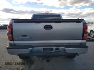 ✅ 2006 Chevrolet Silverado 1500 LT3 • VIN: 2GCEK19B461152399 • Lot: 91355605. Wystawiony na Copart z przebiegiem 233 031 mil. Bezpłatny archiwum sprzedaży aukcyjnych z USA i szczegółowy raport historii pojazdu na DreamBid. Zdjęcie 6.