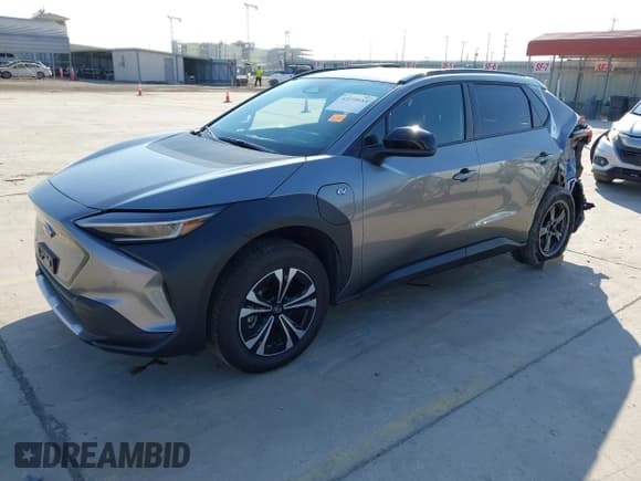 ✅ 2024 Subaru Solterra Limited • VIN: JTMABABA5RA086844 • Лот: 43150685. Опубликован ранее на IAAI с пробегом 7 920 миль. Бесплатный доступ к архиву аукционных продаж из США и подробный отчёт об истории автомобиля на DreamBid. Изображение 2.