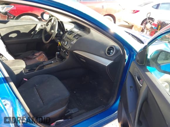 ✅ 2012 Mazda 3 i Touring • VIN: JM1BL1V77C1580874 • Лот: 41179201. Опубликован ранее на IAAI с пробегом 166 042 миль. Бесплатный доступ к архиву аукционных продаж из США и подробный отчёт об истории автомобиля на DreamBid. Изображение 5.