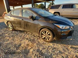 ✅ 2021 Nissan Versa SV • VIN: 3N1CN8EV3ML843445 • Lot: 90759705. Wystawiony na Copart z przebiegiem 124 358 mil. Bezpłatny archiwum sprzedaży aukcyjnych z USA i szczegółowy raport historii pojazdu na DreamBid. Zdjęcie 4.