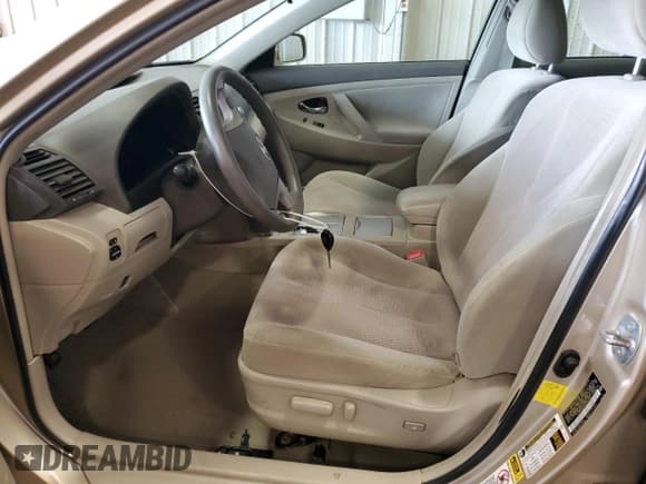 ✅ 2011 Toyota Camry LE • VIN: 4T1BF3EKXBU775108 • Лот: 90450685. Опубликован ранее на Copart с пробегом 192 572 миль. Бесплатный доступ к архиву аукционных продаж из США и подробный отчёт об истории автомобиля на DreamBid. Изображение 7.