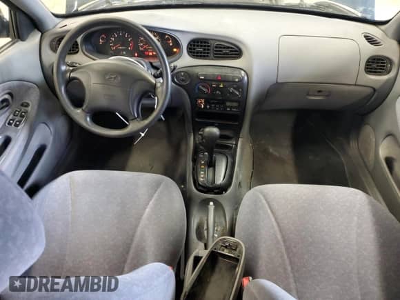 2000 Hyundai Elantra with VIN KMHJW35F5YU181324, listed as a Copart auction lot 48016775 with 79,686 mi miles and Clean title. Bid and sale history available at DreamBid. Image 8.