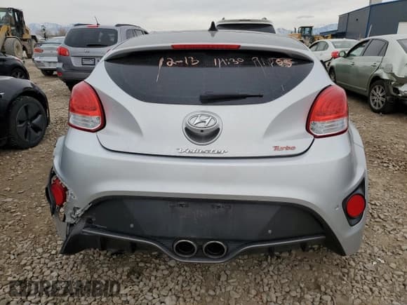 ✅ 2016 Hyundai Veloster Turbo Rally Edition • VIN: KMHTC6AE0GU257787 • Lot: 85323394. Wystawiony na Copart z przebiegiem 91 826 mil. Bezpłatny archiwum sprzedaży aukcyjnych z USA i szczegółowy raport historii pojazdu na DreamBid. Zdjęcie 6.