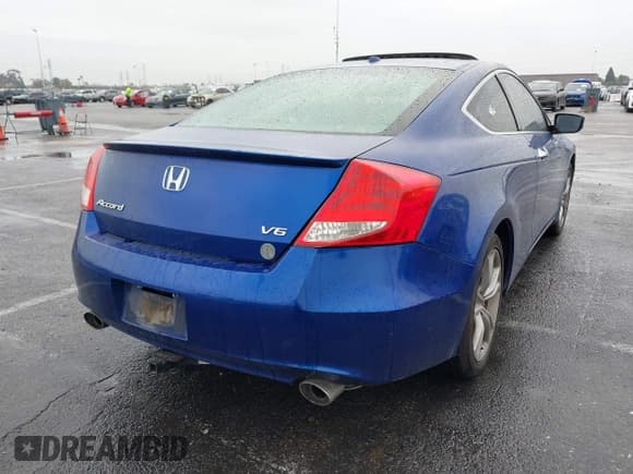 ✅ 2011 Honda Accord EX-L • VIN: 1HGCS2B82BA005978 • Лот: 43710536. Опубликован ранее на IAAI с пробегом 188 695 миль. Бесплатный доступ к архиву аукционных продаж из США и подробный отчёт об истории автомобиля на DreamBid. Изображение 4.