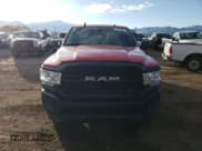 ✅ 2022 Ram 2500 Tradesman • VIN: 3C6UR5HLXNG319256 • Lot: 77614424. Wystawiony na Copart z przebiegiem 43 755 mil. Bezpłatny archiwum sprzedaży aukcyjnych z USA i szczegółowy raport historii pojazdu na DreamBid. Zdjęcie 5.