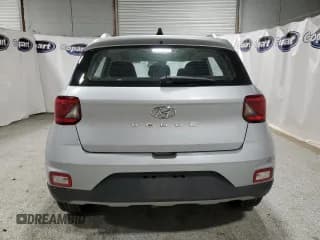 ✅ 2021 Hyundai Venue SEL • VIN: KMHRC8A33MU104126 • Lot: 80078714. Wystawiony na Copart z przebiegiem 129 505 mil. Bezpłatny archiwum sprzedaży aukcyjnych z USA i szczegółowy raport historii pojazdu na DreamBid. Zdjęcie 6.