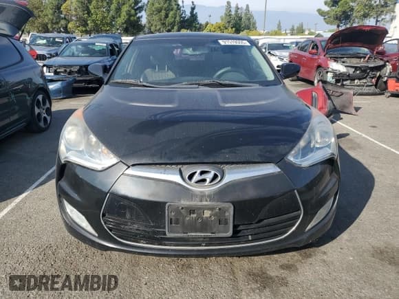 ✅ 2012 Hyundai Veloster w/Red Int • VIN: KMHTC6AD2CU055048 • Lot: 91519555. Wystawiony na Copart z przebiegiem 131 301 mil. Bezpłatny archiwum sprzedaży aukcyjnych z USA i szczegółowy raport historii pojazdu na DreamBid. Zdjęcie 5.