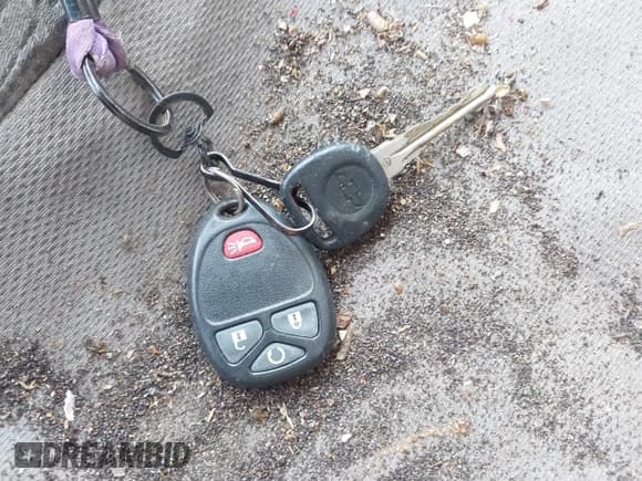 ✅ 2008 Chevrolet Equinox LT • VIN: 2CNDL33F086338474 • Лот: 42045582. Опубликован ранее на IAAI с пробегом 208 892 миль. Бесплатный доступ к архиву аукционных продаж из США и подробный отчёт об истории автомобиля на DreamBid. Изображение 11.