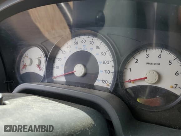 ✅ 2006 Dodge Dakota ST • VIN: 1D7HW28K16S716458 • Lot: 70981125. Wystawiony na Copart z przebiegiem 261 229 mil. Bezpłatny archiwum sprzedaży aukcyjnych z USA i szczegółowy raport historii pojazdu na DreamBid. Zdjęcie 9.