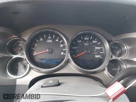 ✅ 2012 Chevrolet Silverado 2500HD LT • VIN: 1GC2KXCG4CZ262558 • Lot: 42052159. Wystawiony na IAAI z przebiegiem Nie podano. Bezpłatny archiwum sprzedaży aukcyjnych z USA i szczegółowy raport historii pojazdu na DreamBid. Zdjęcie 7.