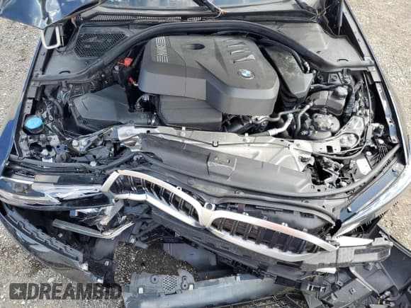 ✅ 2025 BMW 3 Series 330i • VIN: 3MW69CW02S8F32980 • Lot: 93104995. Listed on Copart with 15,005 mi. Free auction sales archive from the USA and detailed vehicle history report at DreamBid. Image 11.