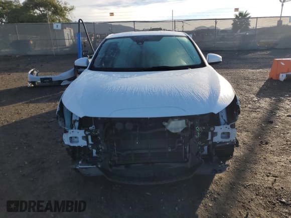 ✅ 2018 Honda Clarity • VIN: JHMZC5F18JC000211 • Lot: 92854485. Listed on Copart with 112,138 mi. Free auction sales archive from the USA and detailed vehicle history report at DreamBid. Image 5.