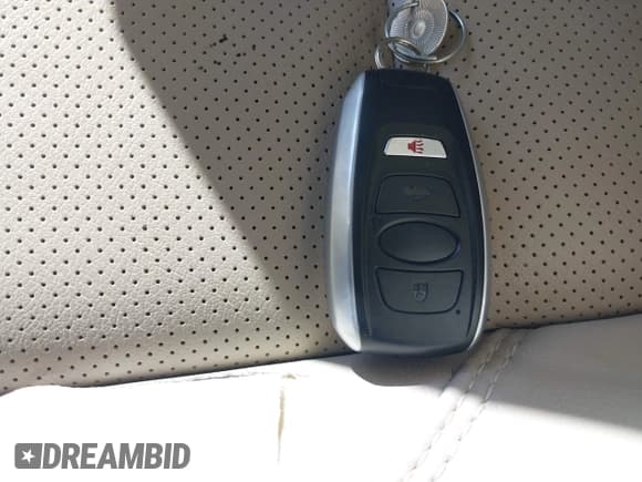 ✅ 2018 Subaru Outback Limited • VIN: 4S4BSAKC9J3380726 • Lot: 43507818. Listed on IAAI with 74,026 mi. Free auction sales archive from the USA and detailed vehicle history report at DreamBid. Image 11.