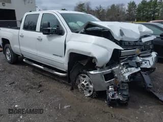 ✅ 2016 Chevrolet Silverado 2500HD LT • VIN: 1GC1KVEG2GF184656 • Lot: 41943905. Wystawiony na IAAI z przebiegiem 134 624 mil. Bezpłatny archiwum sprzedaży aukcyjnych z USA i szczegółowy raport historii pojazdu na DreamBid. Zdjęcie 1.