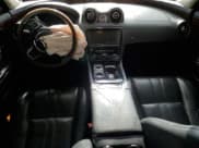 ✅ 2014 Jaguar XJ • VIN: SAJWA1CZ2E8V69885 • Lot: 53163105. Wystawiony na Copart z przebiegiem 117 793 mil. Bezpłatny archiwum sprzedaży aukcyjnych z USA i szczegółowy raport historii pojazdu na DreamBid. Zdjęcie 8.
