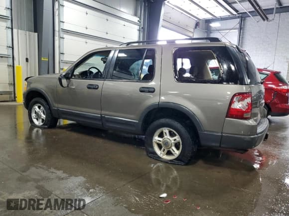 ✅ 2003 Ford Explorer XLT • VIN: 1FMZU73K23UA36301 • Lot: 58509095. Listed on Copart with 145,947 mi. Free auction sales archive from the USA and detailed vehicle history report at DreamBid. Image 2.
