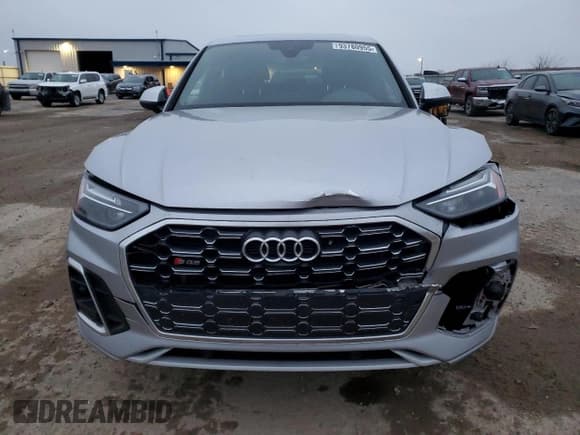 ✅ 2022 Audi SQ5 Sportback Premium Plus • VIN: WA124AFY0N2128938 • Lot: 93780955. Listed on Copart with 35,062 mi. Free auction sales archive from the USA and detailed vehicle history report at DreamBid. Image 5.
