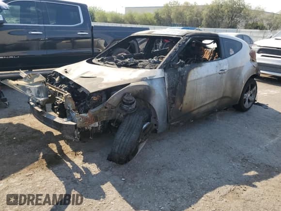 ✅ 2014 Hyundai Veloster • VIN: KMHTC6AD4EU189594 • Lot: 62997384. Wystawiony na Copart z przebiegiem Nie podano. Bezpłatny archiwum sprzedaży aukcyjnych z USA i szczegółowy raport historii pojazdu na DreamBid. Zdjęcie 1.