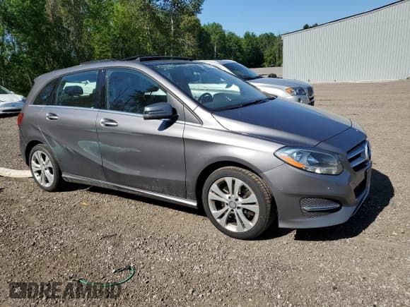 ✅ 2015 Mercedes-Benz B • VIN: WDDMH4GB8FJ309734 • Lot: 55561724. Wystawiony na Copart z przebiegiem 131 313 mil. Bezpłatny archiwum sprzedaży aukcyjnych z USA i szczegółowy raport historii pojazdu na DreamBid. Zdjęcie 4.