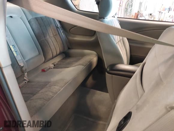 ✅ 2004 Chevrolet Monte Carlo LS • VIN: 2G1WW12E349435431 • Lot: 42087853. Listed on IAAI with 171,581 mi. Free auction sales archive from the USA and detailed vehicle history report at DreamBid. Image 8.