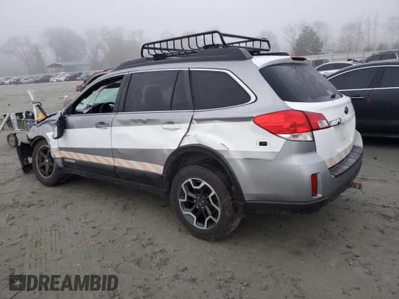 ✅ 2010 Subaru Outback Premium • VIN: 4S4BRDCC4A2310133 • Lot: 83545634. Listed on Copart with 97,971 mi. Free auction sales archive from the USA and detailed vehicle history report at DreamBid. Image 2.