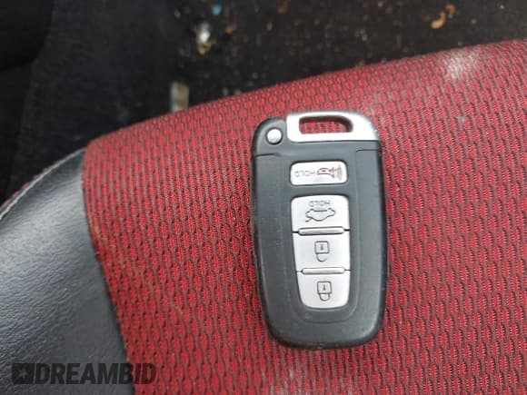 ✅ 2010 Hyundai Genesis Coupe • VIN: KMHHT6KD2AU003646 • Lot: 42284674. Wystawiony na IAAI z przebiegiem 160 837 mil. Bezpłatny archiwum sprzedaży aukcyjnych z USA i szczegółowy raport historii pojazdu na DreamBid. Zdjęcie 11.