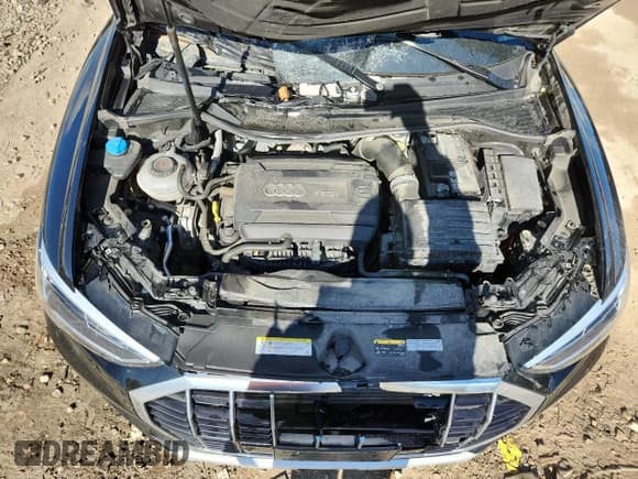 ✅ 2019 Audi Q3 Premium Plus • VIN: WA1BECF38K1069569 • Lot: 90825235. Listed on Copart with 58,525 mi. Free auction sales archive from the USA and detailed vehicle history report at DreamBid. Image 12.