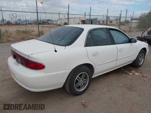 ✅ 2004 Buick Century Custom • VIN: 2G4WS52J441158998 • Lot: 43208383. Wystawiony na IAAI z przebiegiem 215 942 mil. Bezpłatny archiwum sprzedaży aukcyjnych z USA i szczegółowy raport historii pojazdu na DreamBid. Zdjęcie 4.