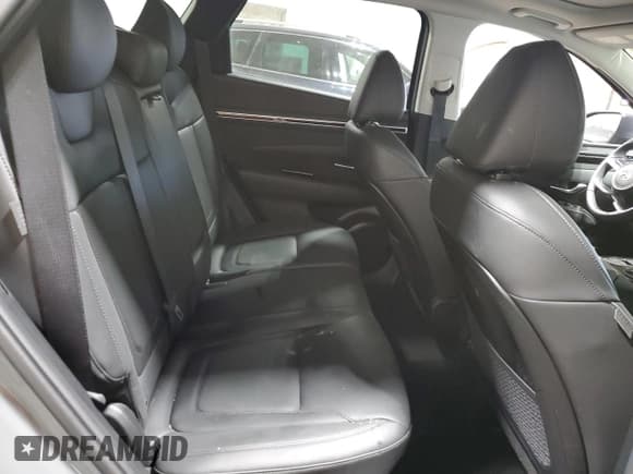 ✅ 2024 Hyundai Tucson Limited • VIN: 5NMJE3DE8RH308947 • Lot: 73046634. Wystawiony na Copart z przebiegiem 7 826 mil. Bezpłatny archiwum sprzedaży aukcyjnych z USA i szczegółowy raport historii pojazdu na DreamBid. Zdjęcie 11.