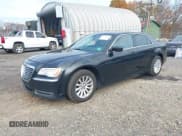 ✅ 2014 Chrysler 300 • VIN: 2C3CCAAG0EH272898 • Лот: 43612682. Опубликован ранее на IAAI с пробегом 361 025 миль. Бесплатный доступ к архиву аукционных продаж из США и подробный отчёт об истории автомобиля на DreamBid. Изображение 2.