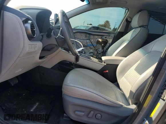 ✅ 2021 Hyundai Kona Ultimate • VIN: KM8K53AGXMU101421 • Лот: 70324254. Опубликован ранее на Copart с пробегом 47 736 миль. Бесплатный доступ к архиву аукционных продаж из США и подробный отчёт об истории автомобиля на DreamBid. Изображение 7.