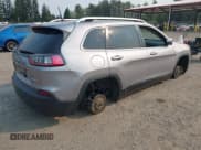 ✅ 2019 Jeep Cherokee Latitude Plus • VIN: 1C4PJMLB3KD288043 • Лот: 43130930. Опубликован ранее на IAAI с пробегом 193 872 миль. Бесплатный доступ к архиву аукционных продаж из США и подробный отчёт об истории автомобиля на DreamBid. Изображение 4.
