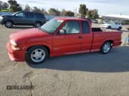 ✅ 2001 Chevrolet S-10 LS • VIN: 1GCCS19W318149851 • Lot: 45808875. Wystawiony na Copart z przebiegiem 160 218 mil. Bezpłatny archiwum sprzedaży aukcyjnych z USA i szczegółowy raport historii pojazdu na DreamBid. Zdjęcie 1.