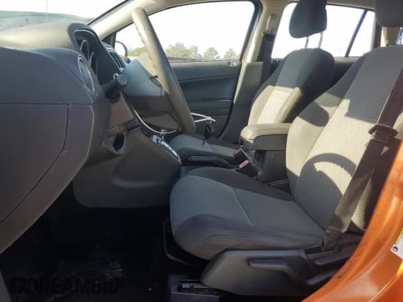 ✅ 2011 Dodge Caliber Mainstreet • VIN: 1B3CB3HA6BD221203 • Лот: 85759804. Опубликован ранее на Copart с пробегом 125 442 миль. Бесплатный доступ к архиву аукционных продаж из США и подробный отчёт об истории автомобиля на DreamBid. Изображение 7.