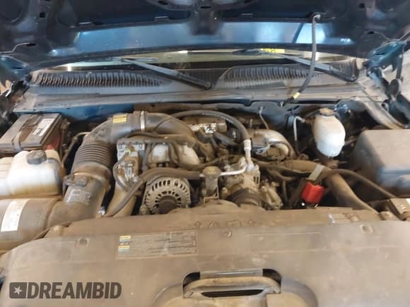 ✅ 2006 Chevrolet Silverado 2500HD LT1 • VIN: 1GCHK23D66F177200 • Lot: 40502053. Listed on IAAI with 103,207 mi. Free auction sales archive from the USA and detailed vehicle history report at DreamBid. Image 10.